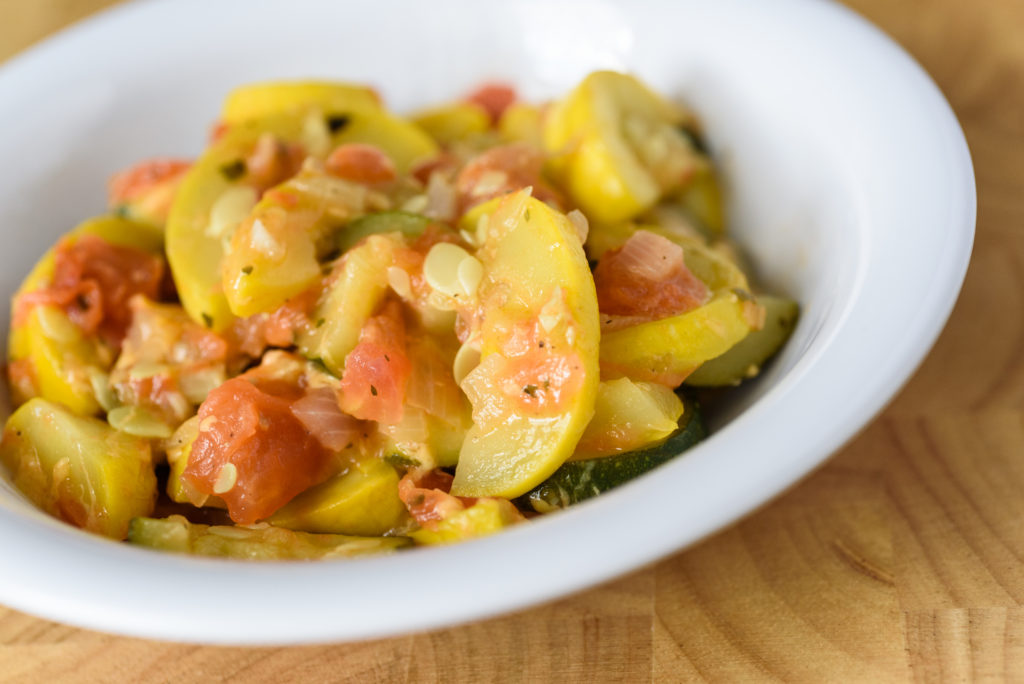 Simple Summer Squash | Eat Smart, Move More - Virginia Family Nutrition Program