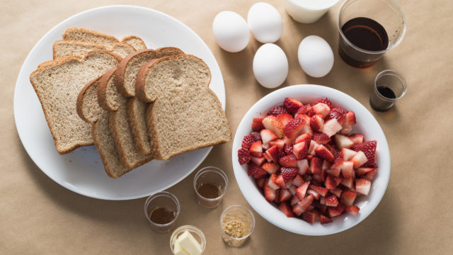 French Toast with Fruit Sauce