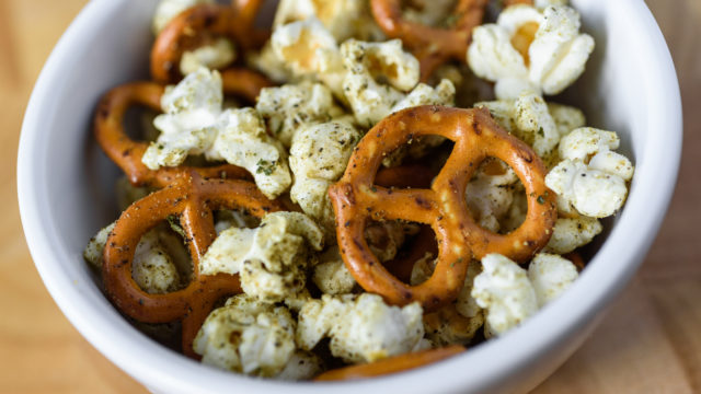 Herbed Popcorn & Pretzels