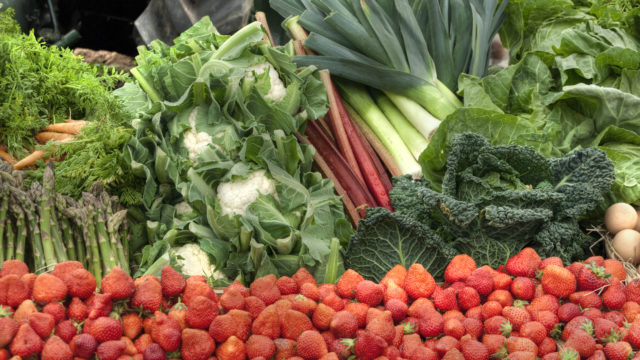 Organic vs. Conventionally Grown Produce: What’s the difference?